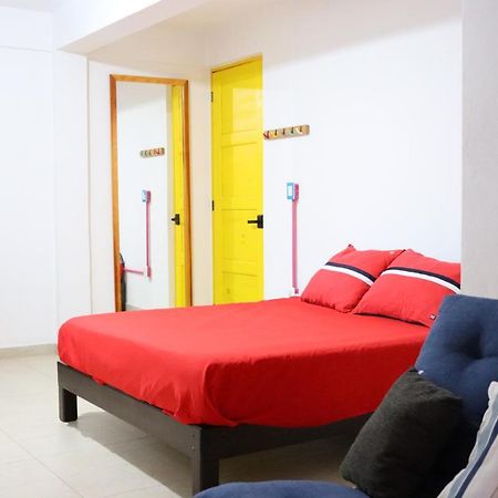 Hotel Casa Mandarine , Amazing Private Rooms W Balcony, Rooftop, Hammocks, Ac, Smartv, 100Mbs! Zihuatanejo Dış mekan fotoğraf